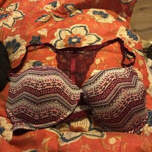 XOXO Multicolor Patterned Bra with Lace